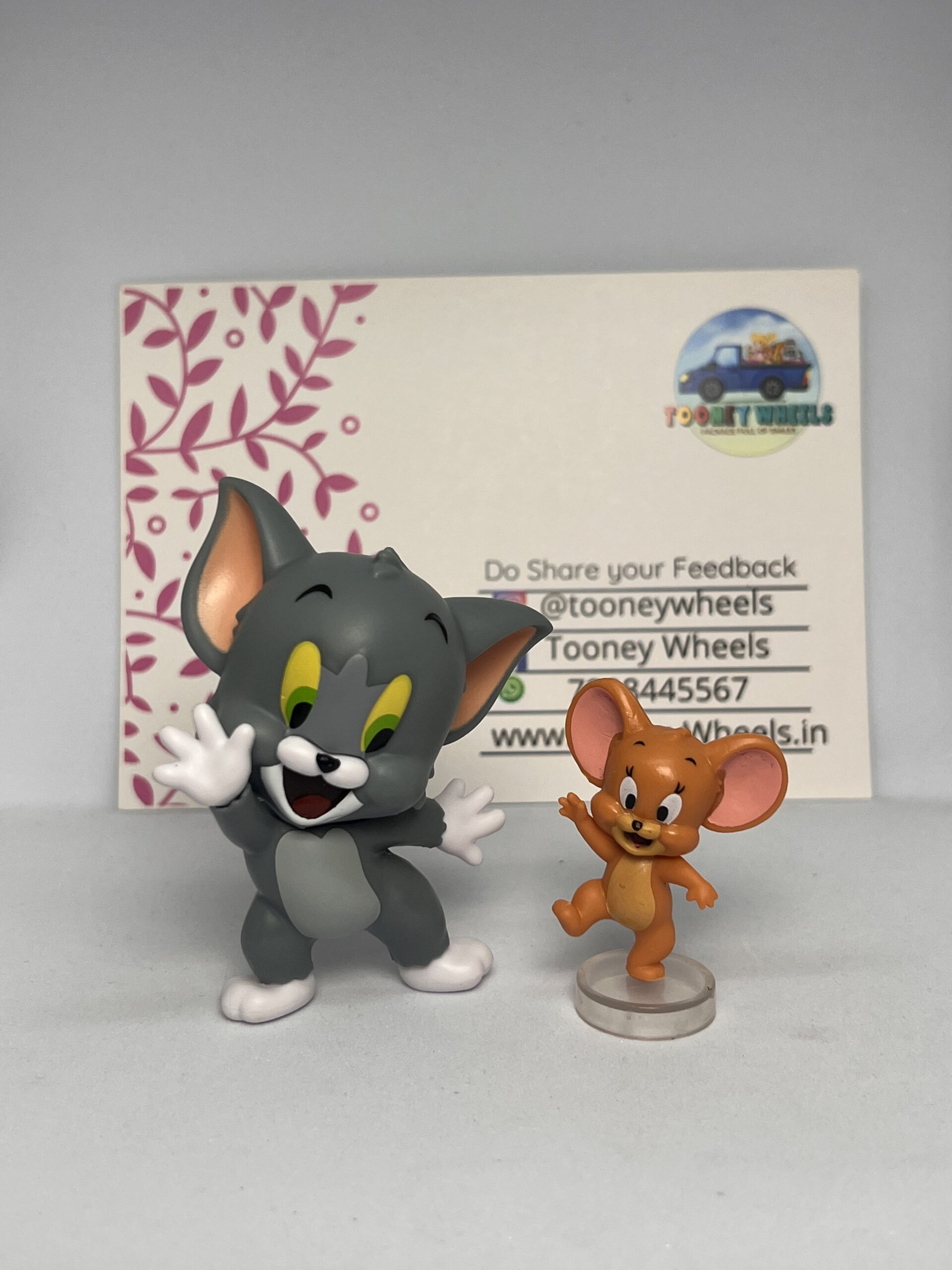 Tom and Jerry (Pose 4)
